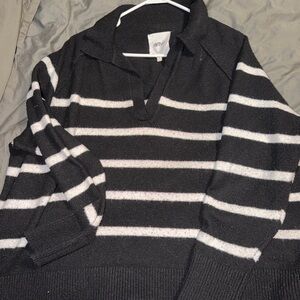 Aerie Black and White V-Neck Sweater